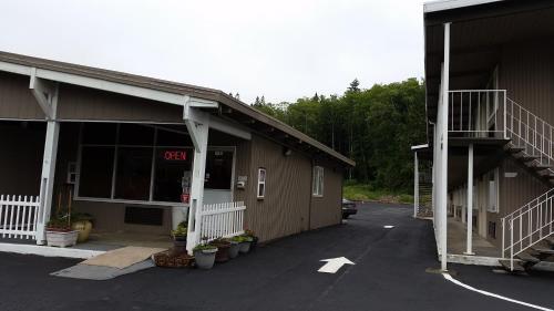 Exterior – Motel Grays Harbor Inn &amp;amp; Suites