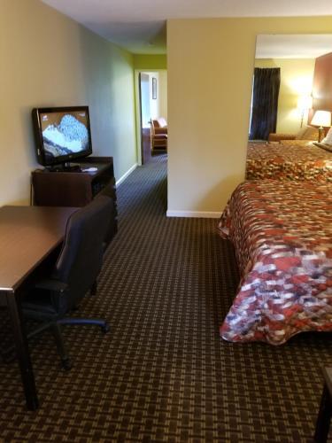 Room – Motel Royal Inn - Anniston