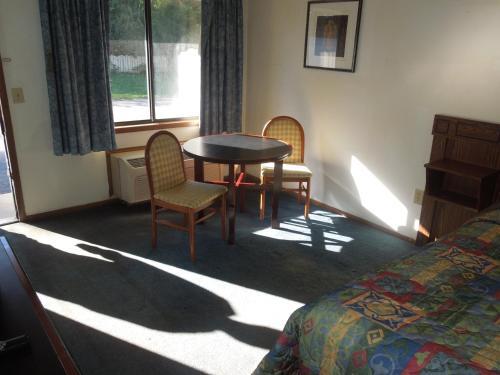 Room – Hotel Xenia Country Inn
