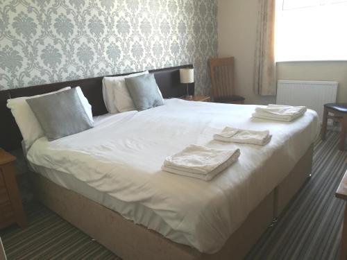 Room – Pentire Hotel