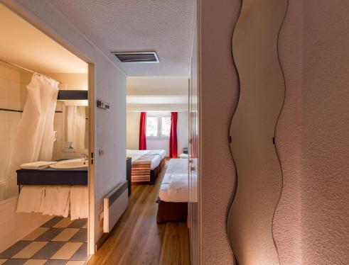 Foto del baño de Noemys Aigues-Mortes - ex Mona Lisa Royal Hôtel