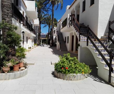 apartamentos-marino-las-fuentes-3000-alcoceber-desde-40-97-central