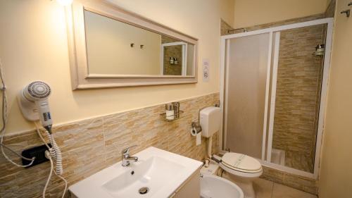 Foto del baño de CconfortHotels R&amp;amp;B Dolci Emozioni