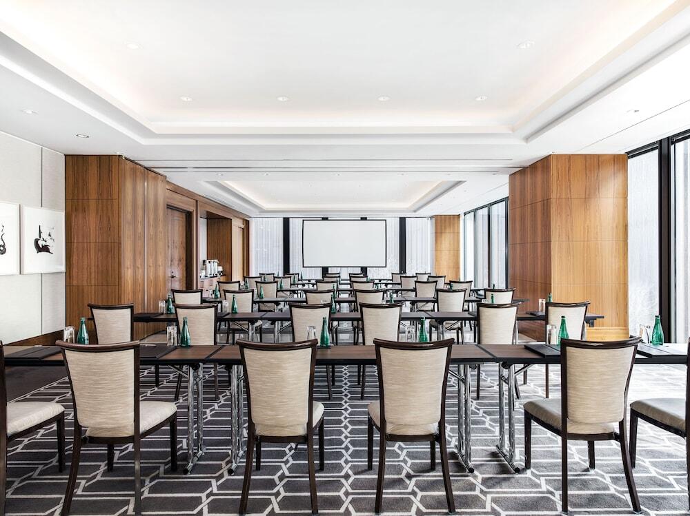 Foto de los servicios de Hotel The Langham Chicago