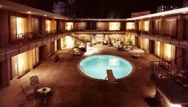 Foto de Clarion Hotel Mansion Inn