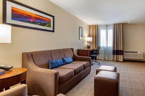 Foto de una habitación de Hotel Comfort Inn &amp;amp; Suites Albuquerque Downtown