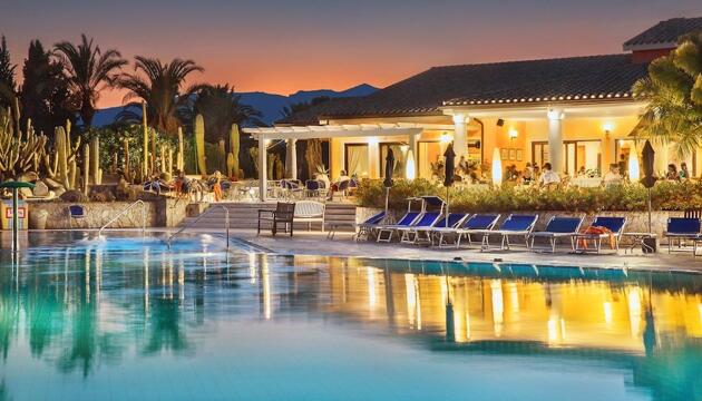 Foto de Lantana Resort Hotel&amp;Apartments
