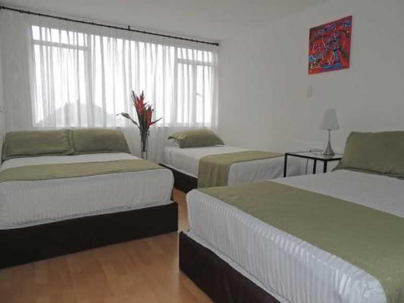 Room – Hotel Portal De Milán