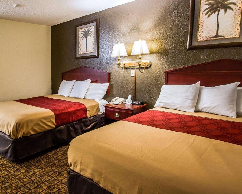 Foto de una habitación de Hotel Econo Lodge Tonawanda I-290
