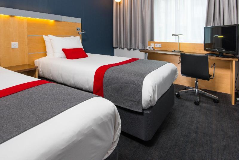 Foto de una habitación de Holiday Inn Express Cambridge, an IHG Hotel