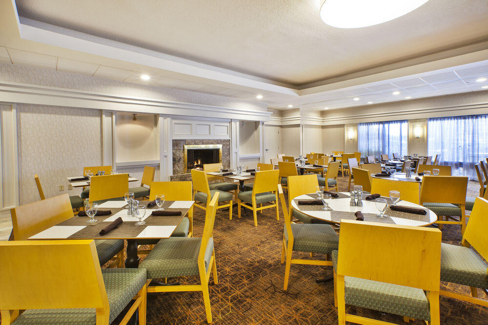 Foto de restauración de Holiday Inn Washington-Dulles International Airport, an IHG Hotel