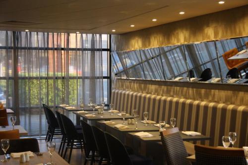 Restaurant - Crowne Plaza Liverpool City Centre, an IHG Hotel