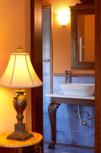 Bathroom – Boutique Hotel Kokkino Spiti
