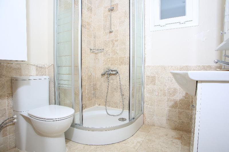 Foto del baño de Hotel Saylam Suites