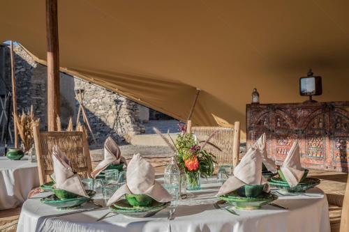 Dining – Terre Des Etoiles