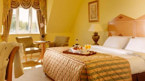 Foto de una habitación de Breaffy House Hotel and Spa