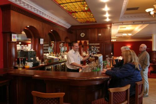 Foto de los servicios de The Rhu Glenn Hotel