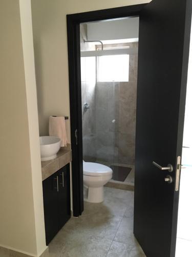 Foto del baño de Alquileres Vacacionales Departamento en Acapulco Diamante
