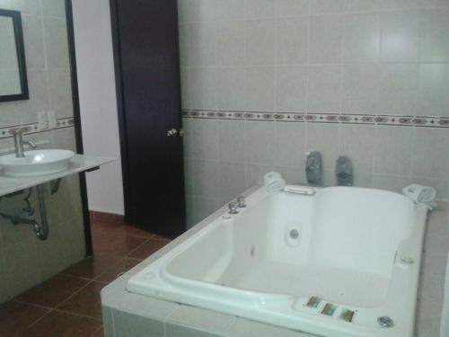 Foto del baño de Hotel Aquiles
