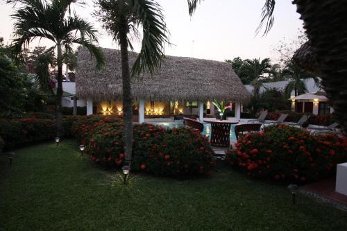 Foto de los servicios de Villa Blanca Suites