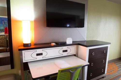Foto de una habitación de Holiday Inn Express Atlanta NW - Galleria Area, an IHG Hotel