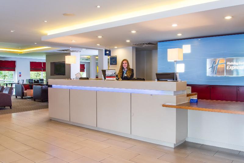 Foto de las zonas nobles de Holiday Inn Express Swindon West, an IHG Hotel