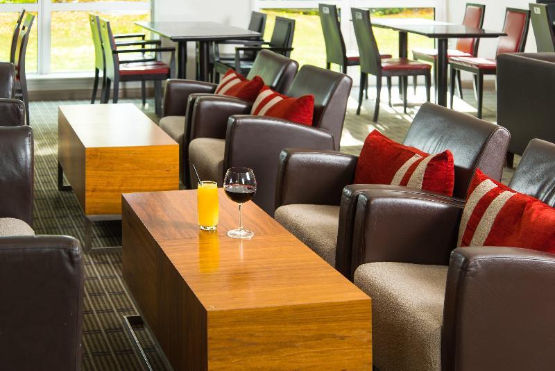Foto de restauración de Holiday Inn Express Swindon West, an IHG Hotel