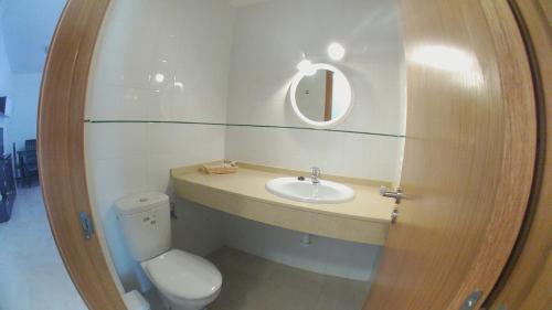 Foto del baño de Apartamentos Turisticos Zahazar