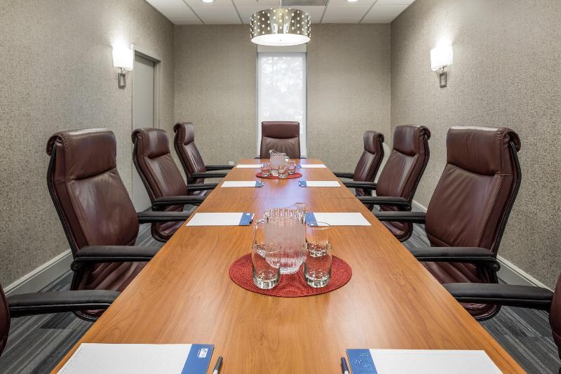 Foto de los servicios de Holiday Inn Express Atlanta Airport-College Park, an IHG Hotel