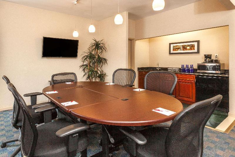 Facilities – Hotel Ramada by Wyndham Jersey City