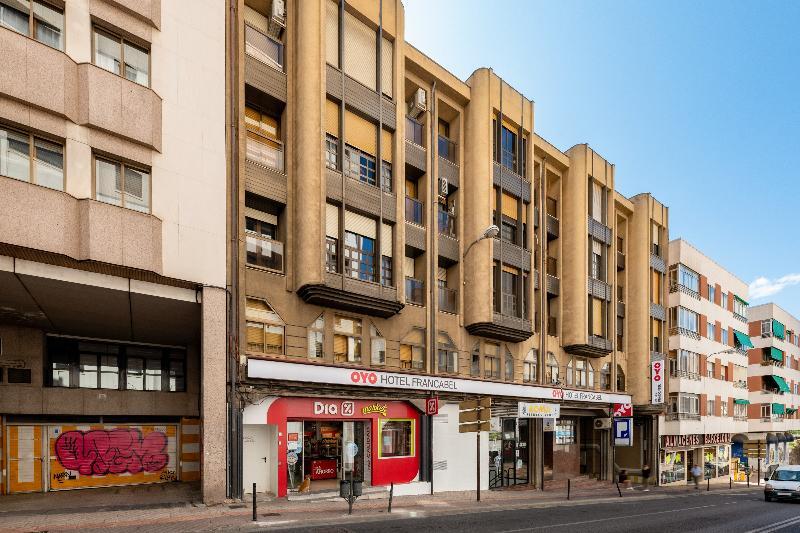 Photo – OYO Hotel Francabel