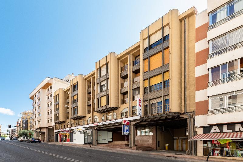 Photo – OYO Hotel Francabel