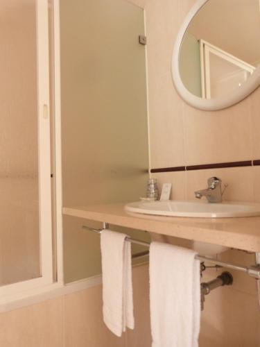 Foto del baño de Alojamento Local Dom Dinis