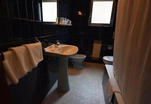 Foto del baño de Hostal Blazquez Sanchez