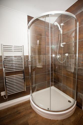 Bathroom – The Leathes Head Country House Hotel
