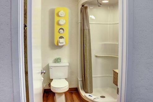 Foto del baño de Motel 6 Santa Fe