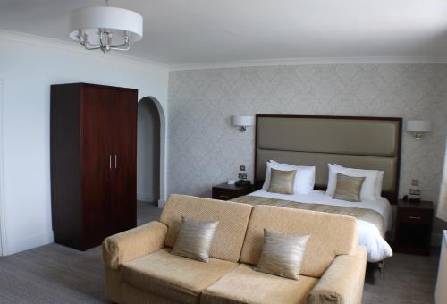Room – Legacy Hotel Victoria