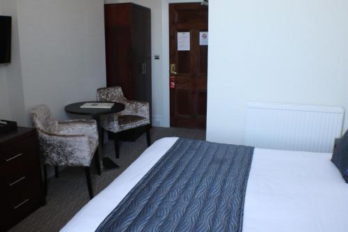 Room – Legacy Hotel Victoria