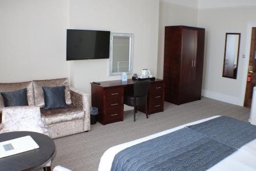 Room – Legacy Hotel Victoria