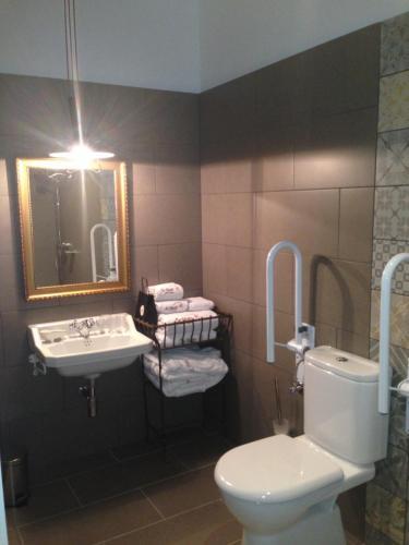 Foto de una habitación de Hotel Can Ribalta