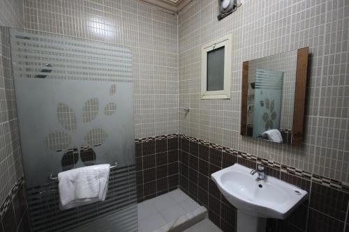 Room – Aparthotel Tooq Suites