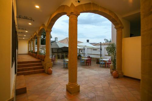 Foto de una habitación de Plaza Medina Hotel