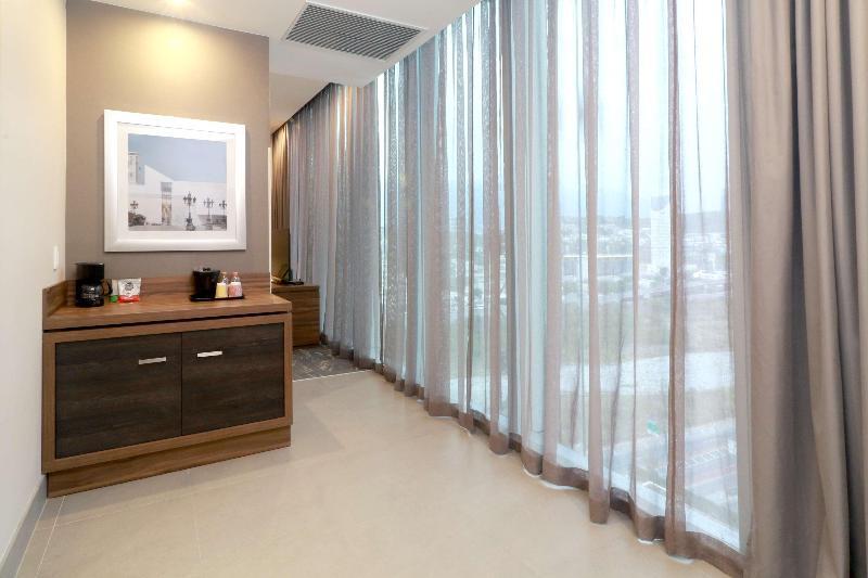 Foto de una habitación de Hotel Hilton Garden Inn Monterrey Obispado