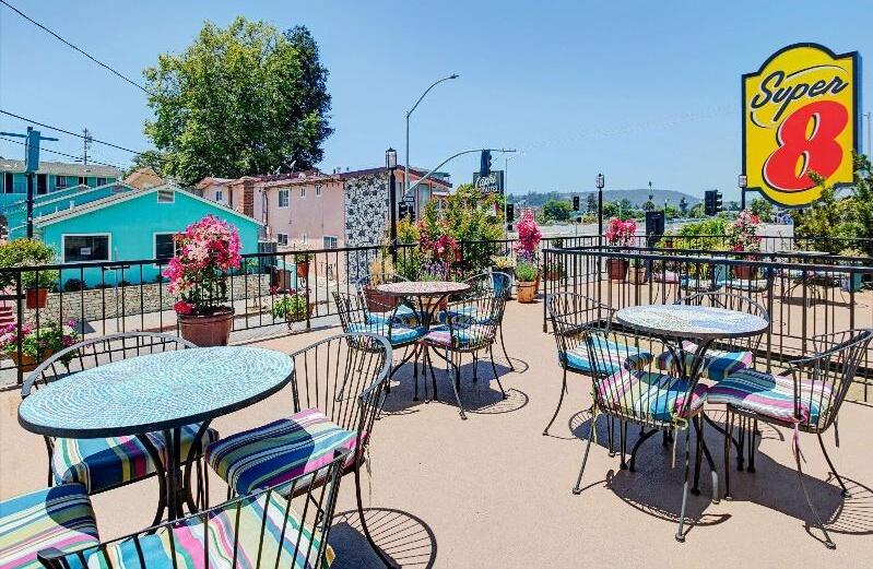 Foto general de Hotel Super 8 by Wyndham Santa Cruz/Beach Boardwalk East