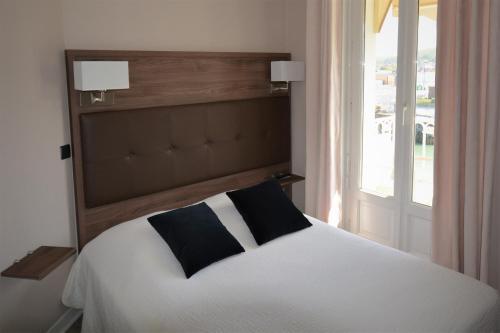 Foto de una habitación de Hotel Le Saint-Yves