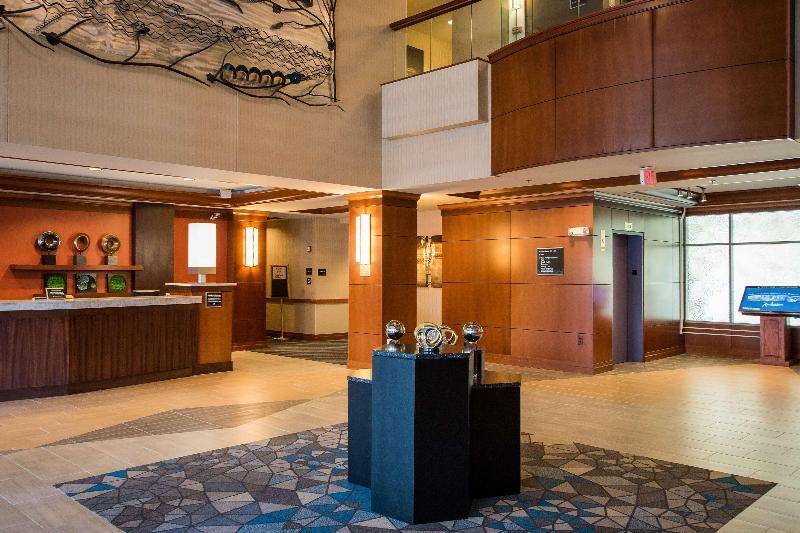 Photo – Hotel Radisson On John Deere Commons Moline