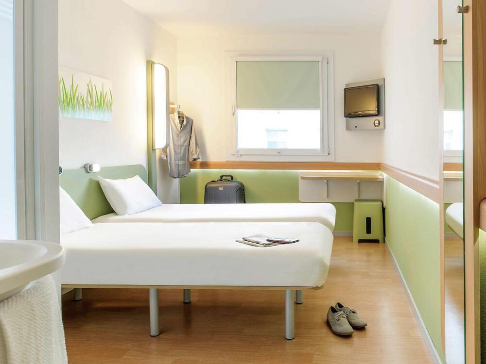 Foto general de Hotel ibis budget Düsseldorf Airport