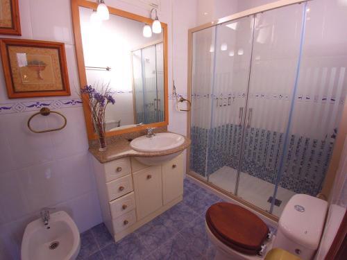 Foto de una habitación de Chalet Argoños