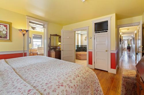 Foto di una camera da After Eight Bed and Breakfast
