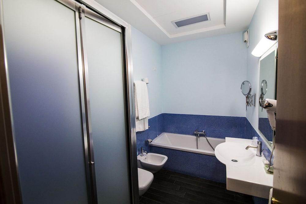 Foto de una habitación de Hotel Mediterraneo
